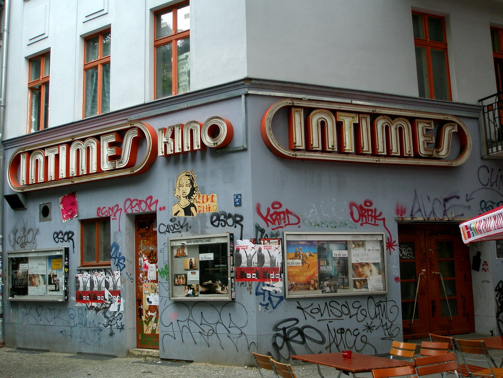 Kino Intimes Entrance